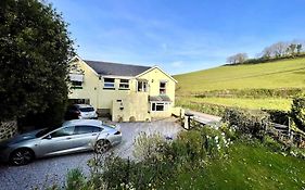 Charming Countryside Cottage Ground Floor Apartment In Combeinteignhead Devon
